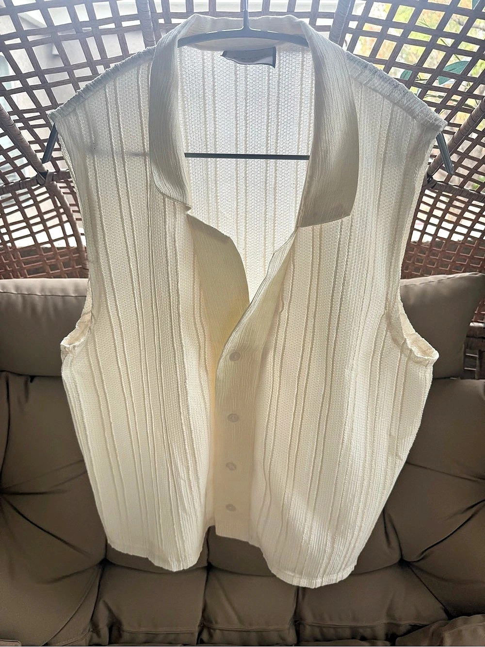 ORTTU men’s Striped Button Front Vest Size Small